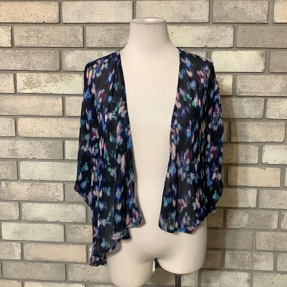3for$20 blouse Caridgan xs